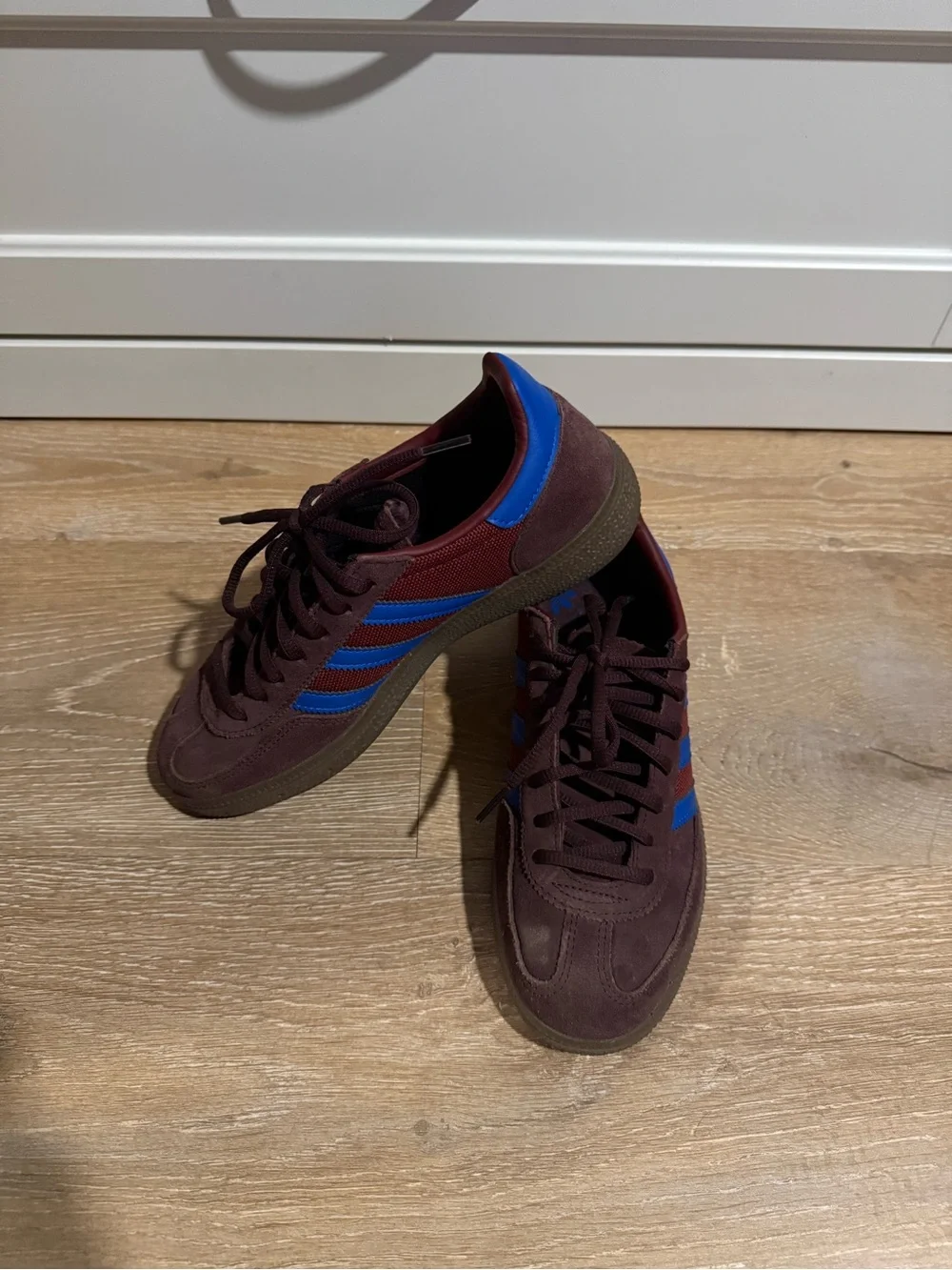 adidas Men's Burgundy Sneakers with Blue Stripes